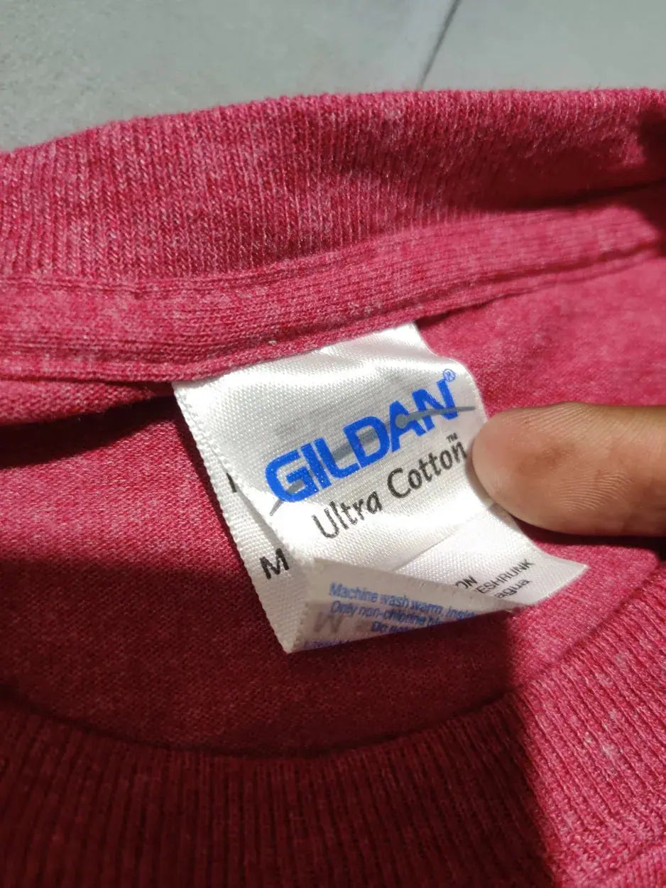 Gildan Men Cotton Red T Shirt M – Preloved Labels (view 3)