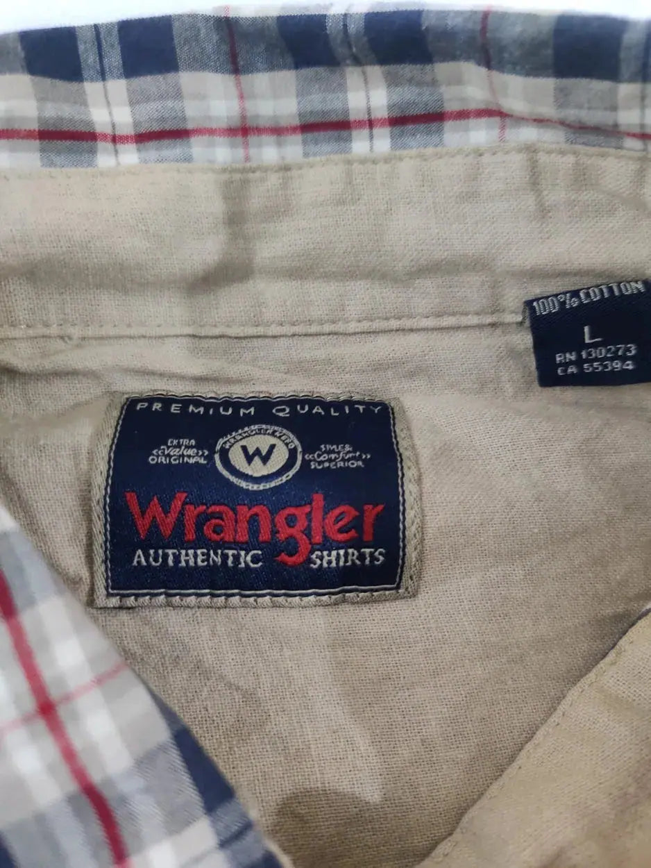 Wrangler Men Cotton Gray Shirt L – Preloved Labels (view 3)
