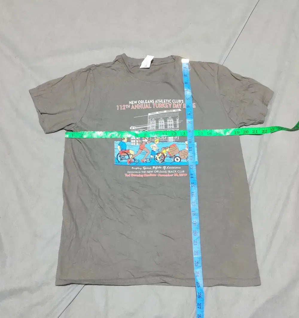 Gildan Men Cotton Gray T Shirt M – Preloved Labels (view 4)