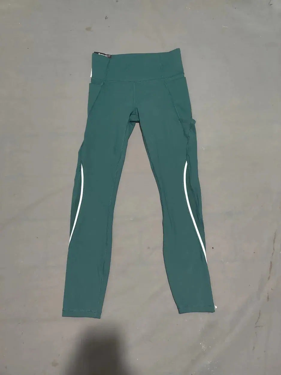 Member's Mark Women Green Sport Tights – Preloved Labels (view 2)