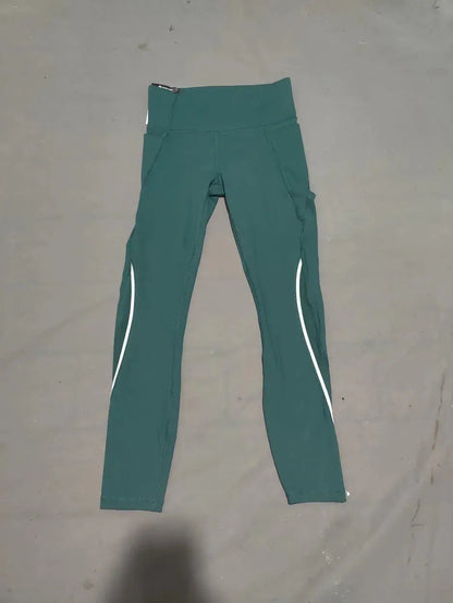 Member's Mark Women Green Sport Tights – Preloved Labels (view 2)