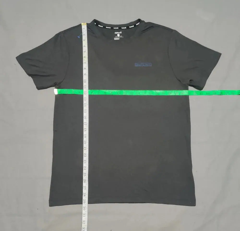 Hurley Men Sport Gray T Shirt L – Preloved Labels (view 4)