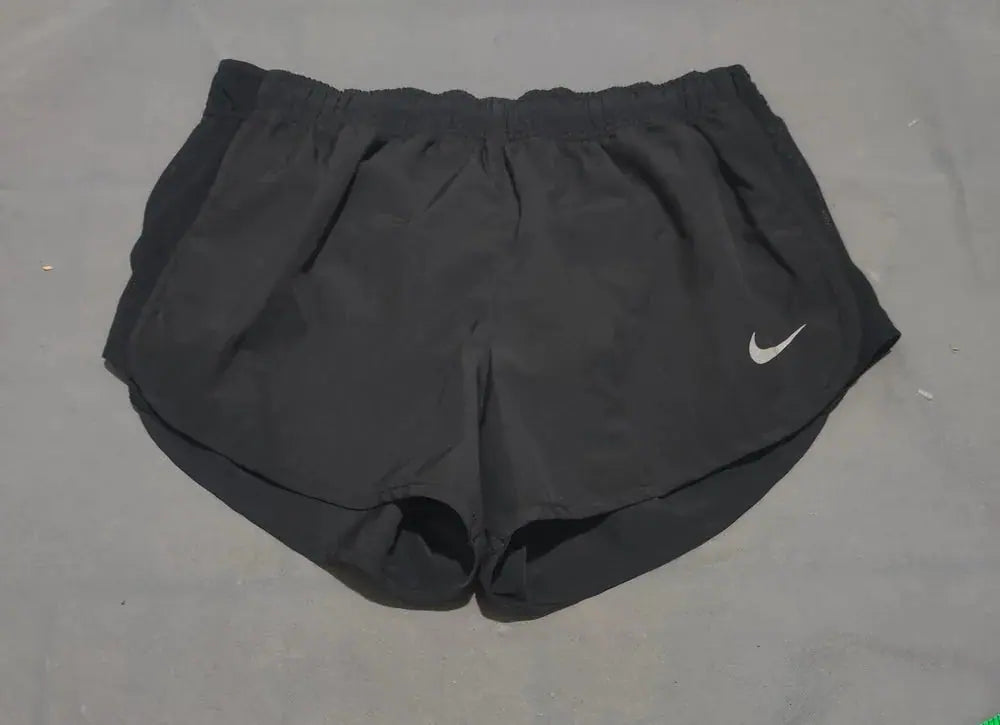 Nike Women Black Sport Short – Preloved Labels (view 2)