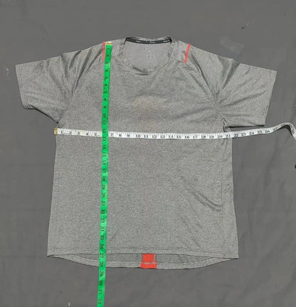 Champion Men Sport Red T Shirt XL – Preloved Labels (view 4)