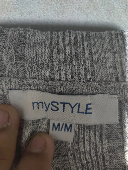 My Style Women Polyester Gray Sweater M – Preloved Labels (view 2)