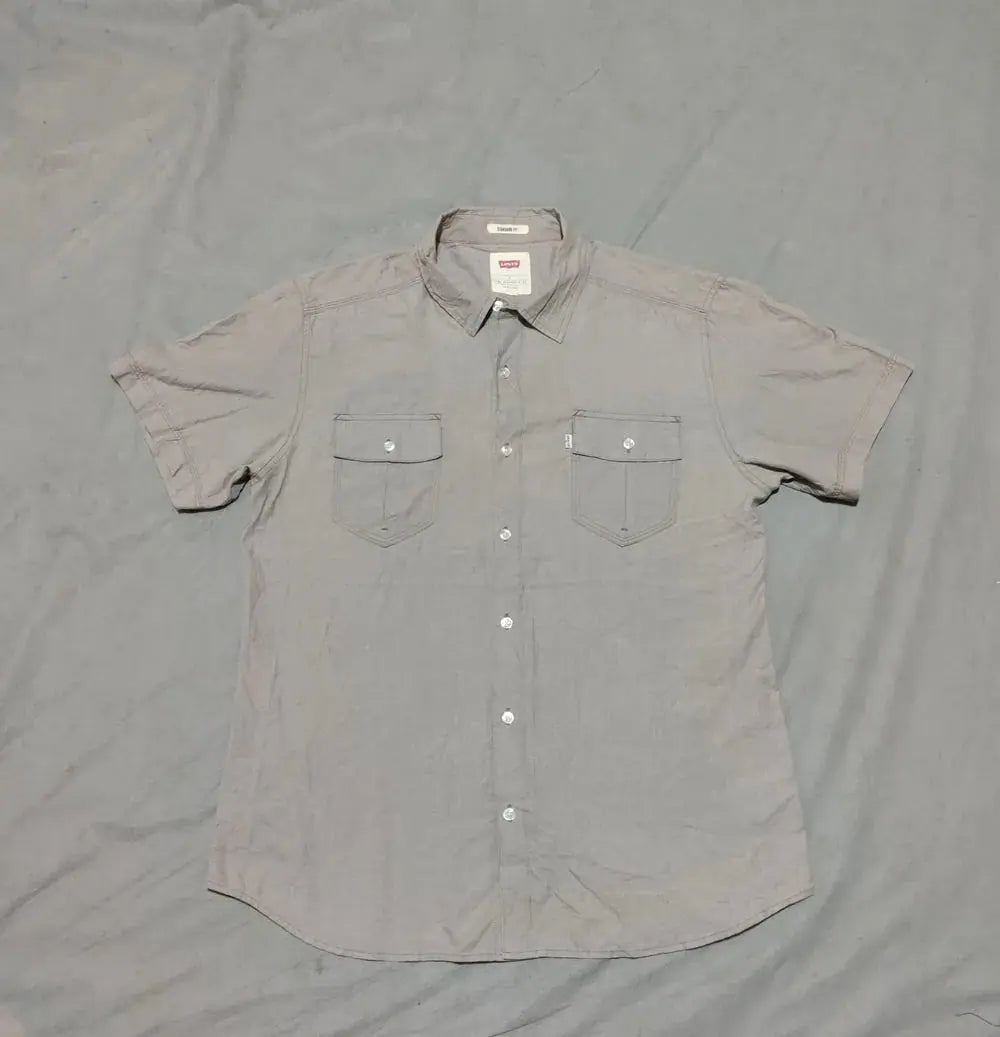Levi's Men Cotton Gray Shirt L – Preloved Labels (view 2)