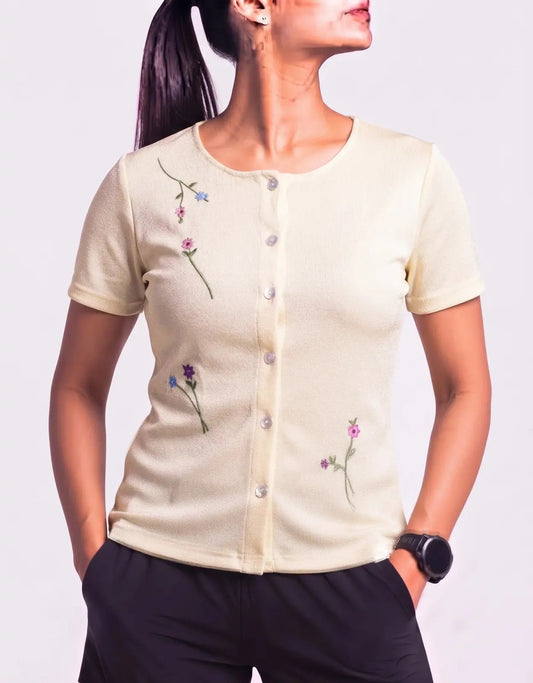 Preloved Women Polyester Cream Sweater M – Preloved Labels