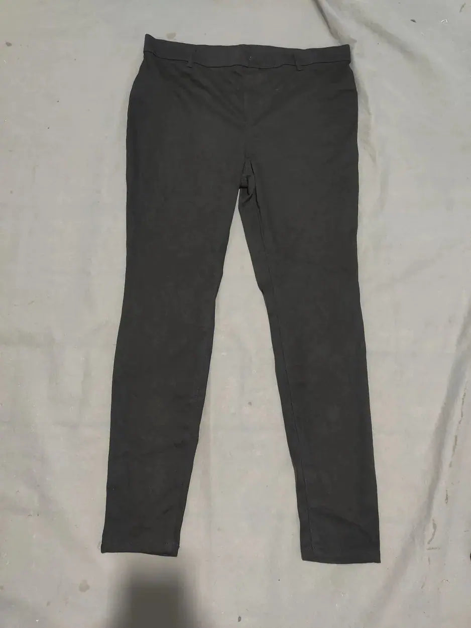 Time And Tru Women Black Sport Tights – Preloved Labels (view 2)