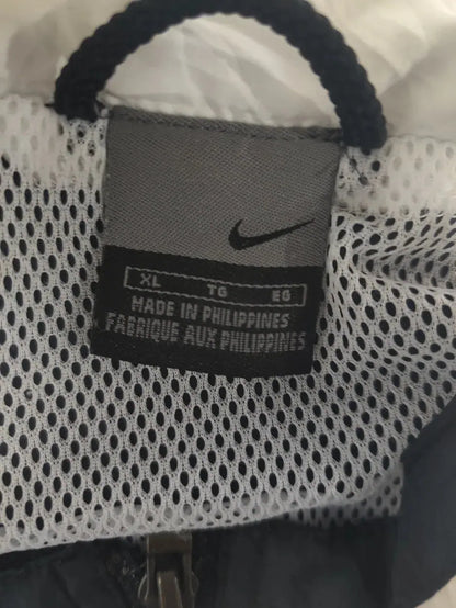 Nike Sport Black Men Windbreaker – Preloved Labels (view 3)