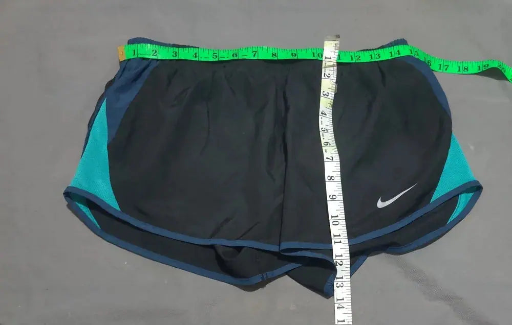 Nike Dri Fit Women Black Sport Short – Preloved Labels (view 3)