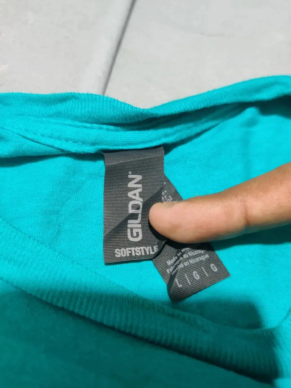 Gildan Men Cotton Green T Shirt L – Preloved Labels (view 3)