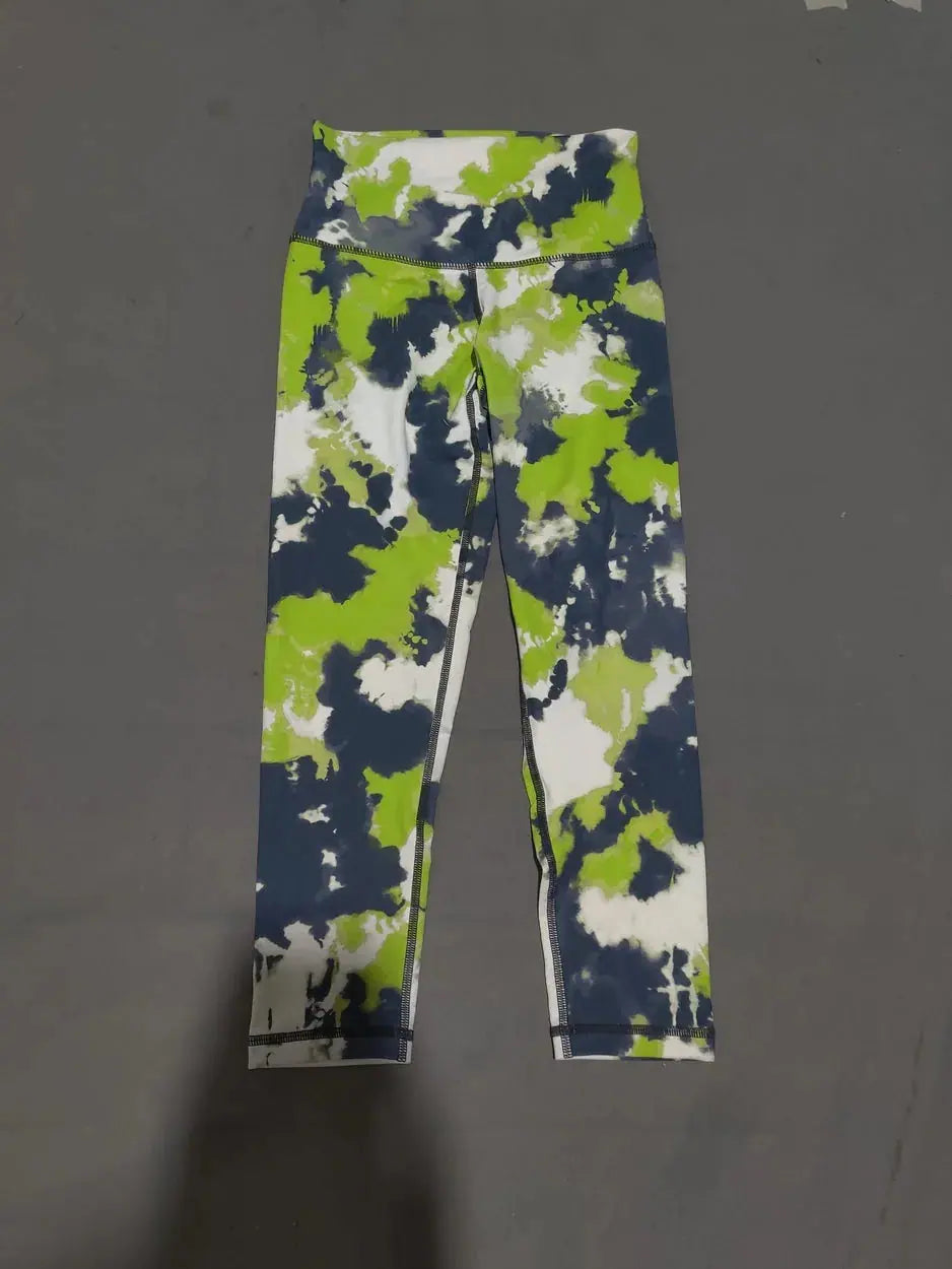 Define Your Inspiration Women Green Sport Tights – Preloved Labels (view 2)