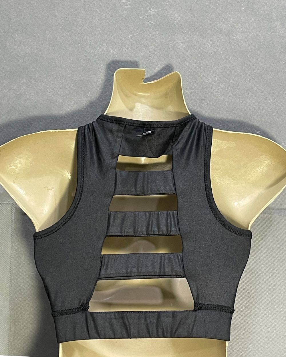 90 Degree Black Gym Bra For Women Small - Preloved Labels