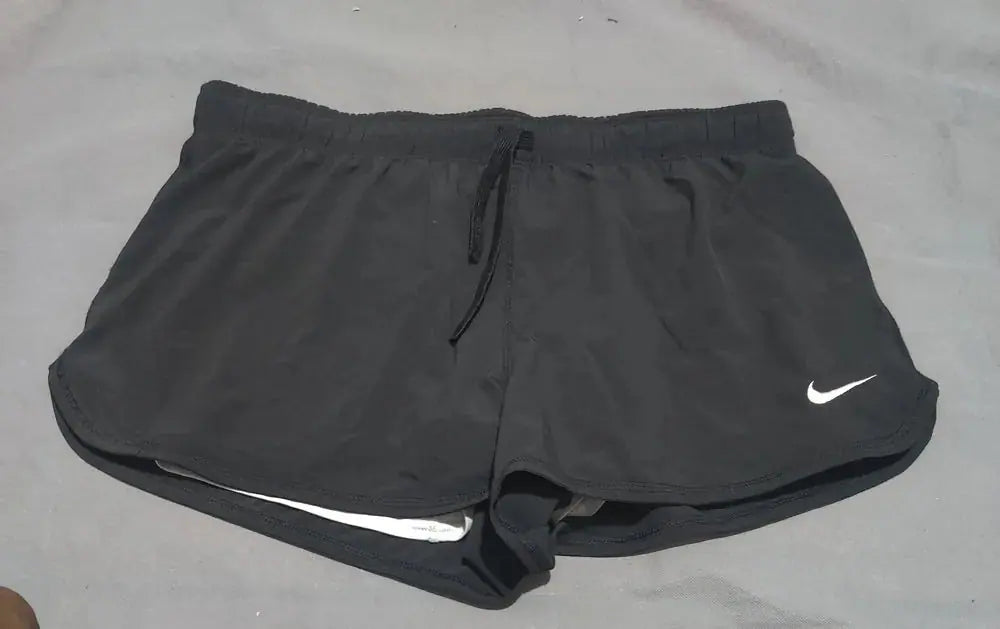 Nike Dri Fit Women Black Sport Short – Preloved Labels (view 2)