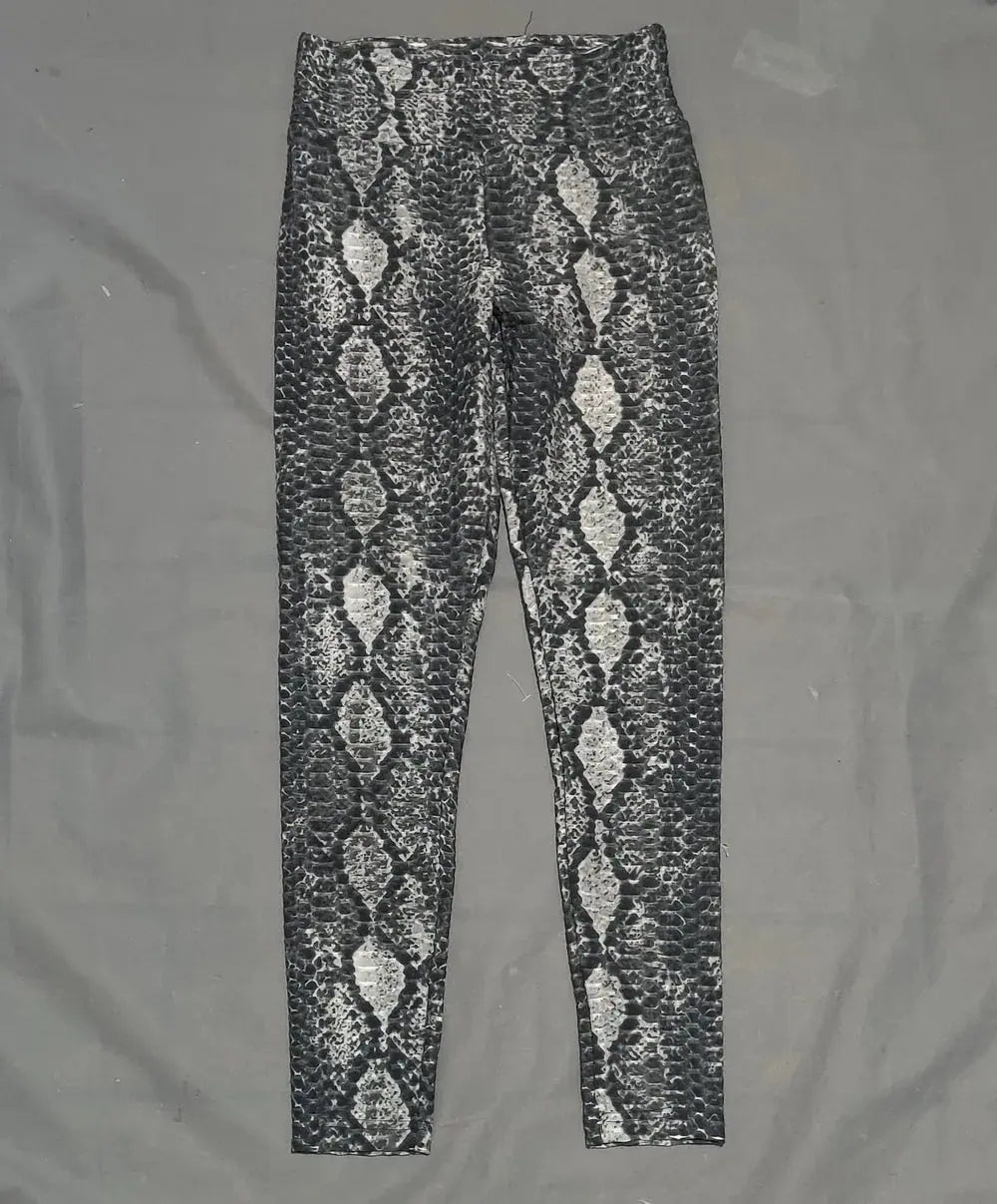 No Boundaries Women Gray Sport Tights – Preloved Labels (view 2)