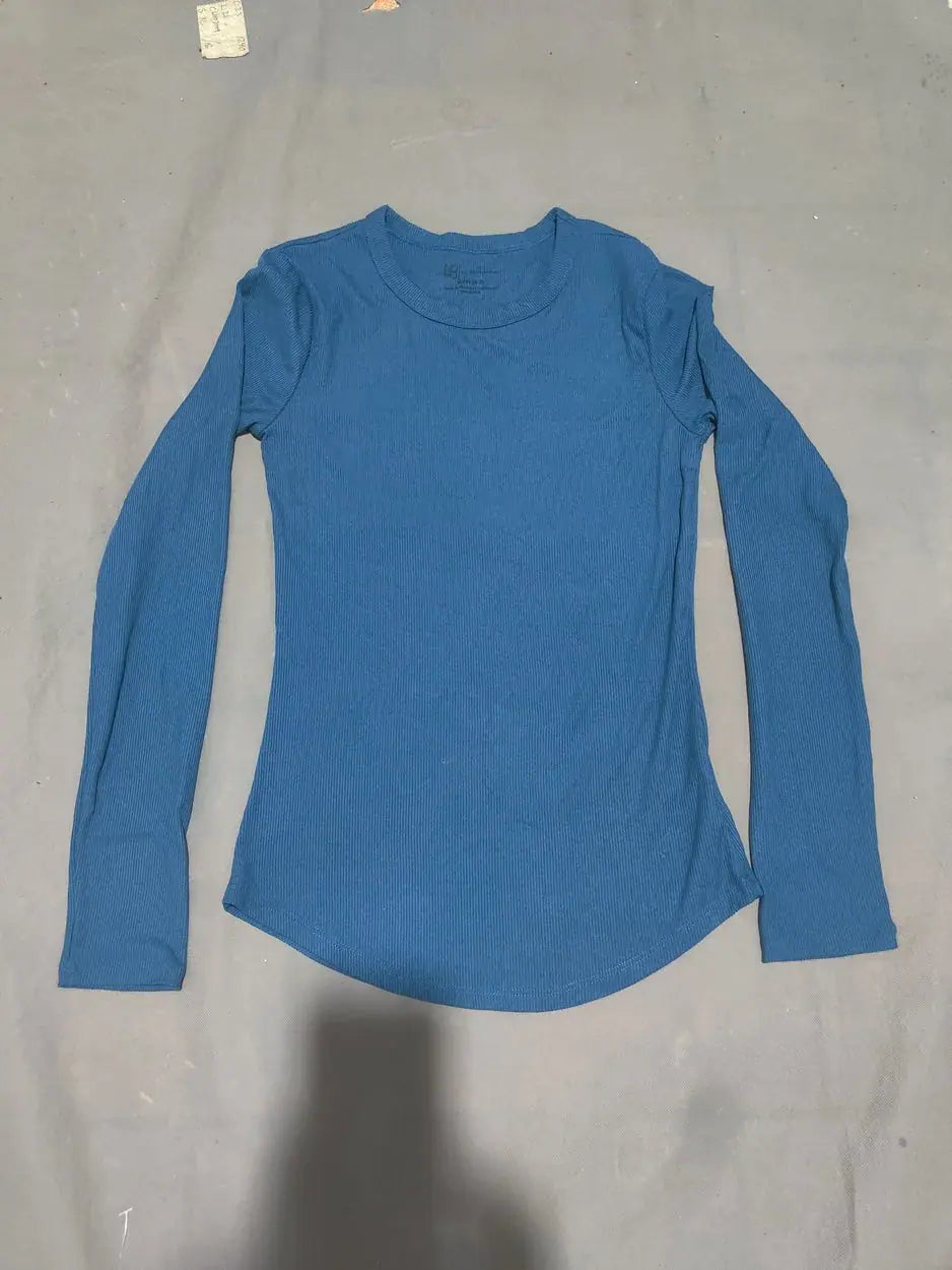 No Boundaries Women Blue Sport T Shirt S – Preloved Labels (view 2)