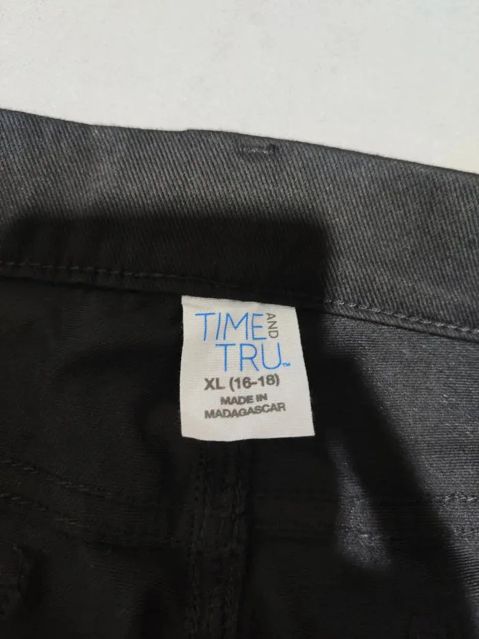 Time And Tru Women Black Sport Tights – Preloved Labels (view 3)