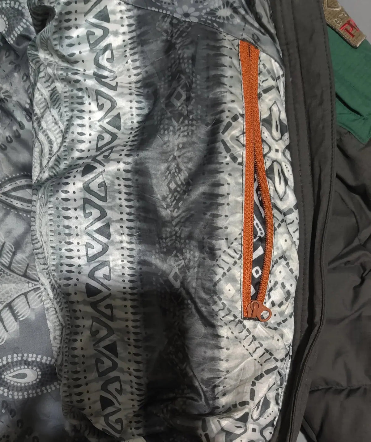 Black Yak Men Heavy Puffer Green Jacket – view 6
