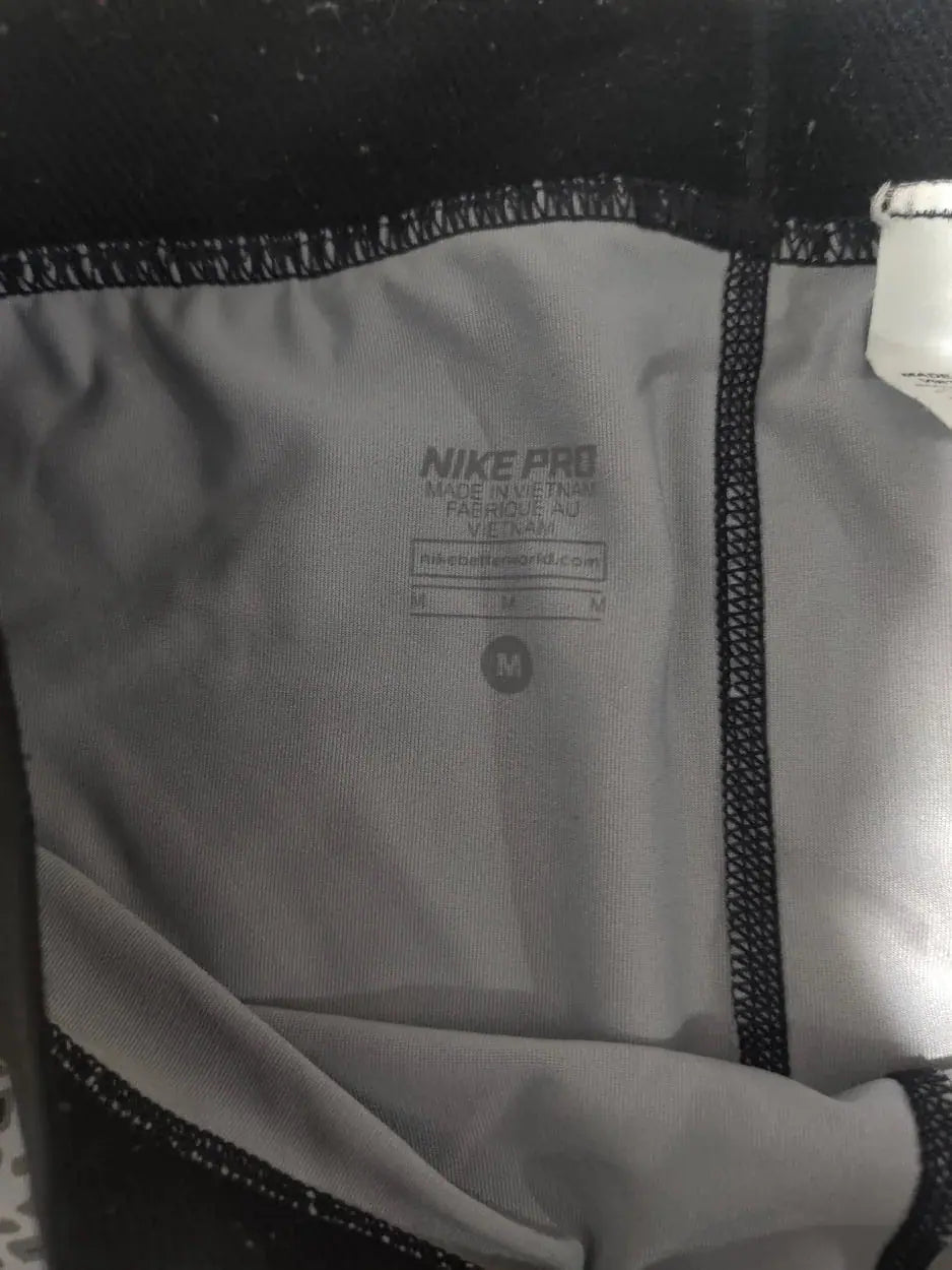 Nike Women Gray Sport Tights – Preloved Labels (view 3)