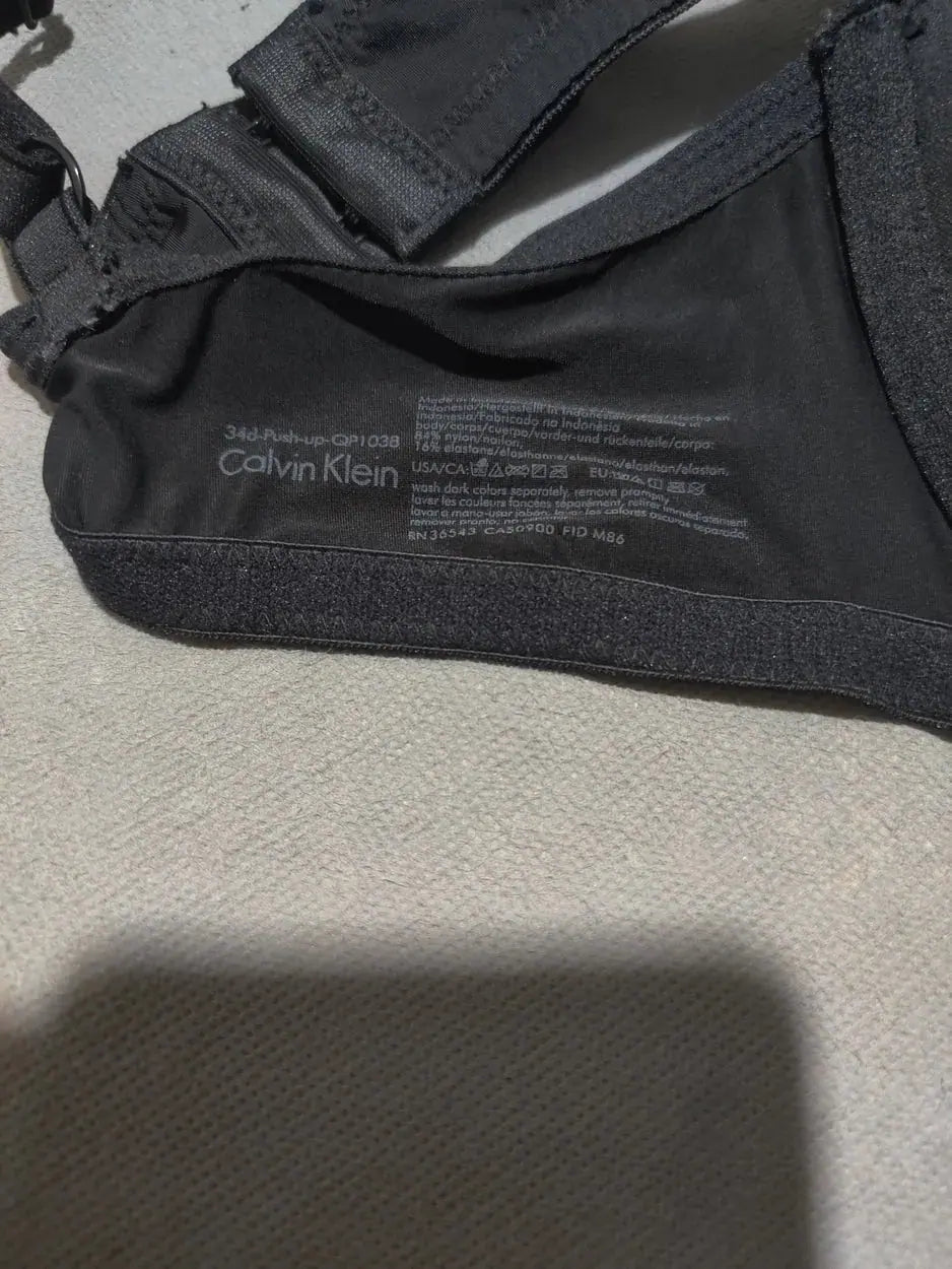 Calvin Klein Women Black Sport Bra – Preloved Labels (view 3)