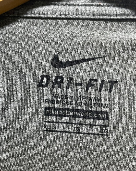 Nike Gray For Men Sports T Shirt M | Preloved Labels