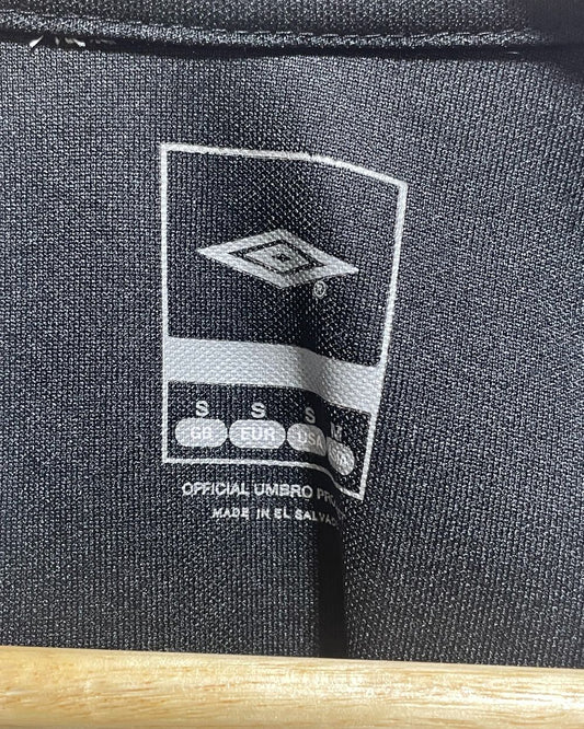 Umbro Black For Men Sports T Shirt S | Preloved Labels