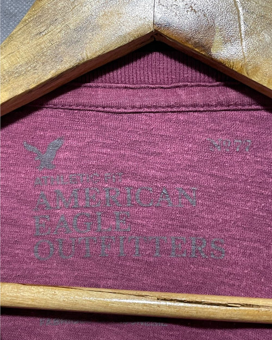 American Eagle Maroon T Shirt For Men Medium