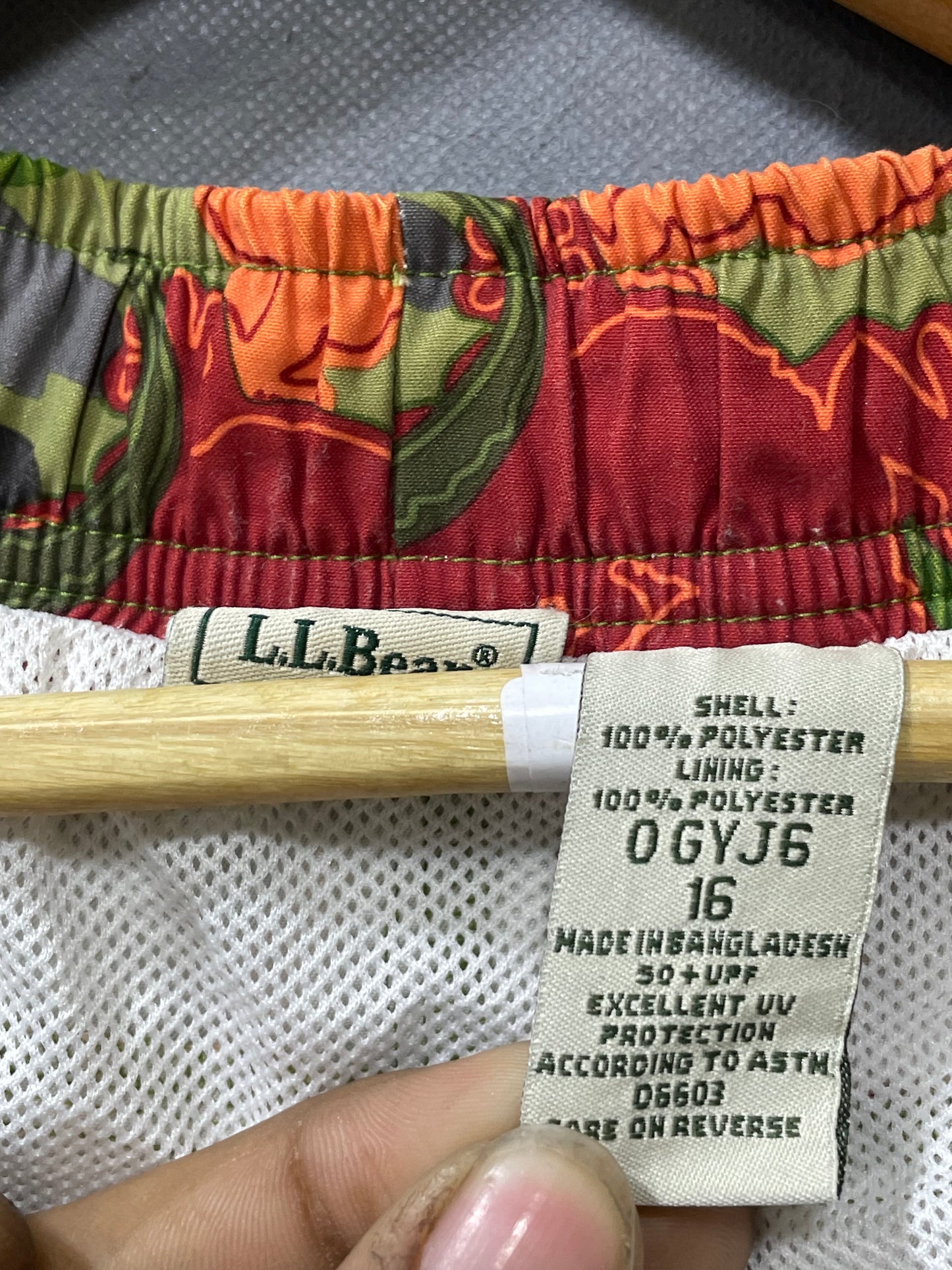 L.L.Bean Green CemoPolyester Short For Men S