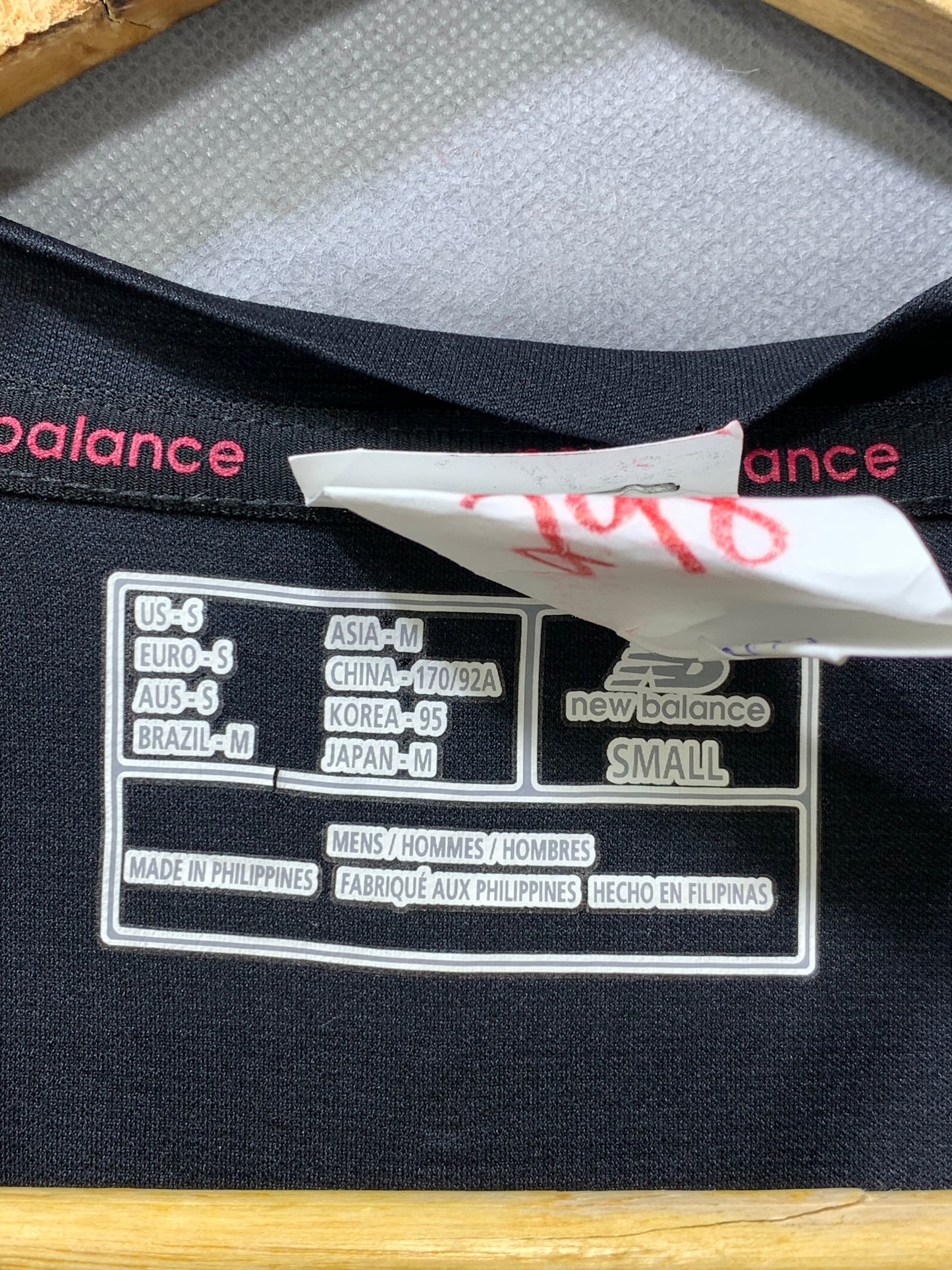 New Balance Black Sports For Women T Shirt S