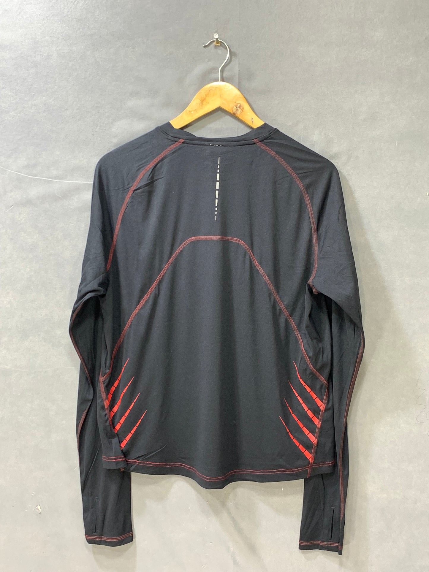 New Balance Black Sports For Women T Shirt S