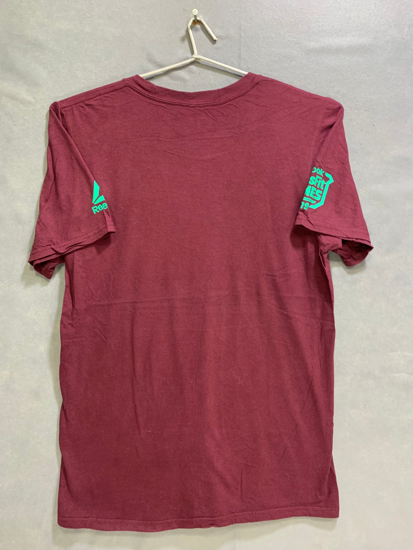 Reebok Maroon Cotton T Shirt For Men Small