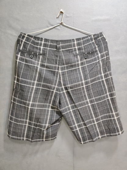 Chaps Gray Cotton Short For Men L