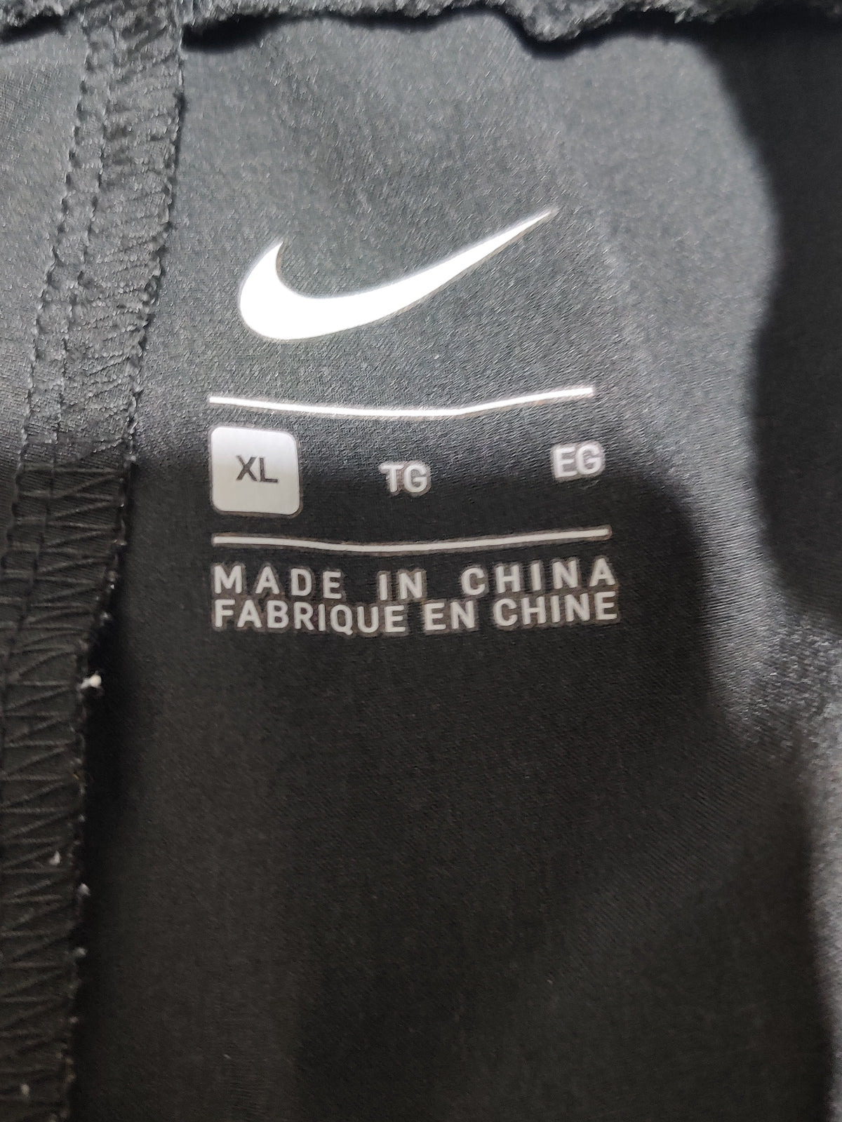 Nike Men Sport Black Short – Preloved Labels (view 3)