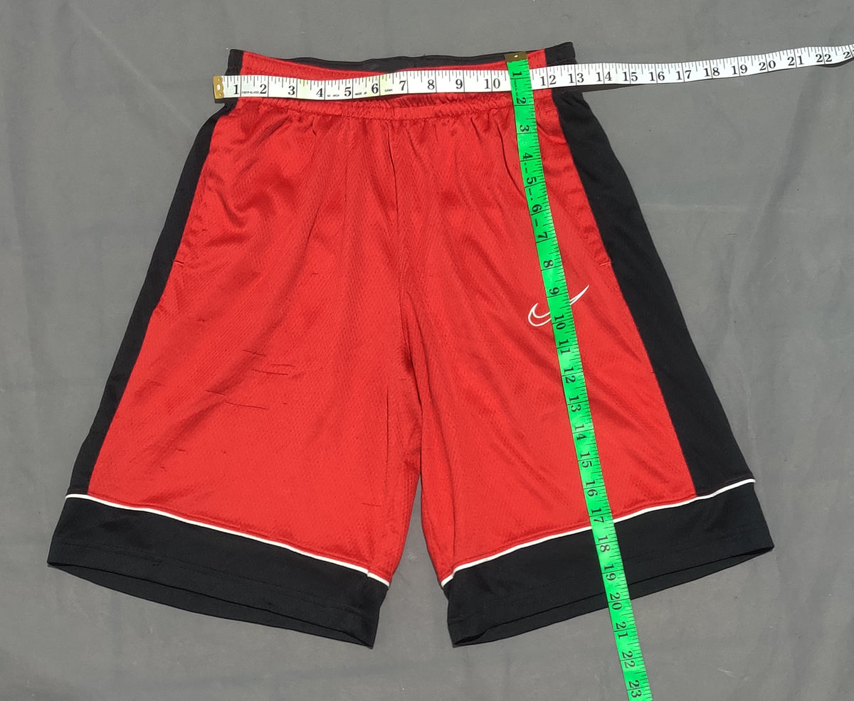 Nike Men Sport Red Short – Preloved Labels (view 4)