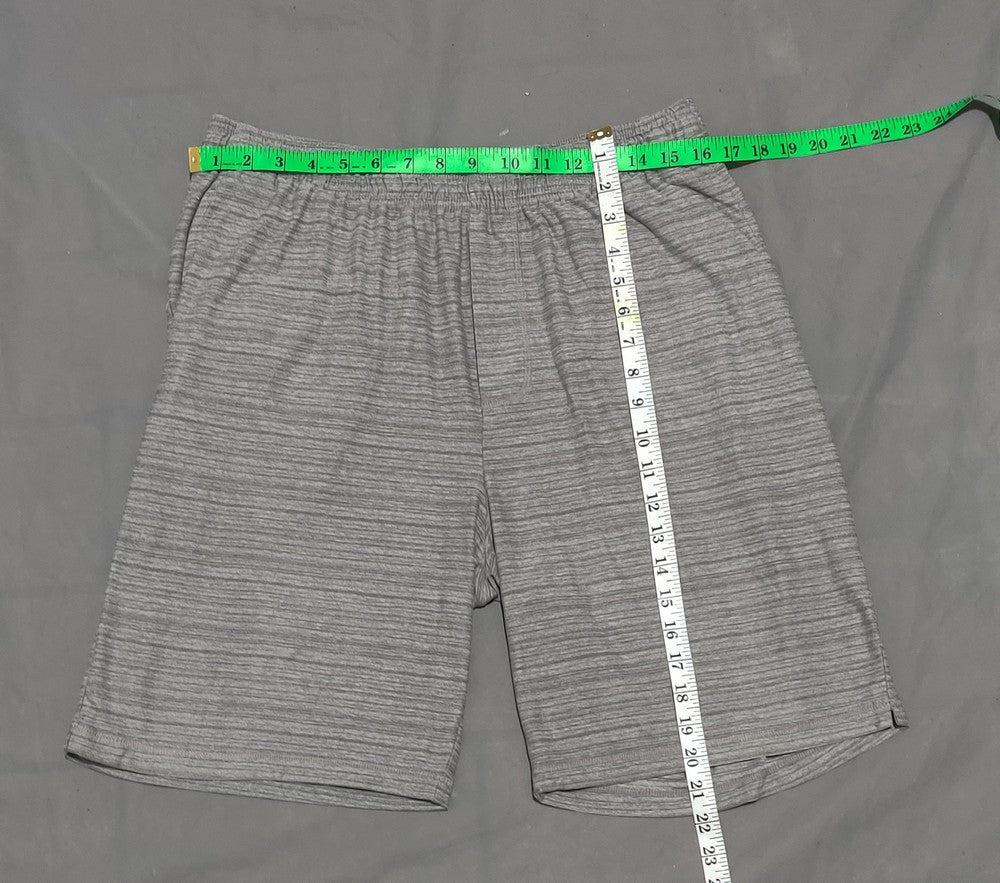 Champion Men Sport Gray Short – Preloved Labels (view 4)
