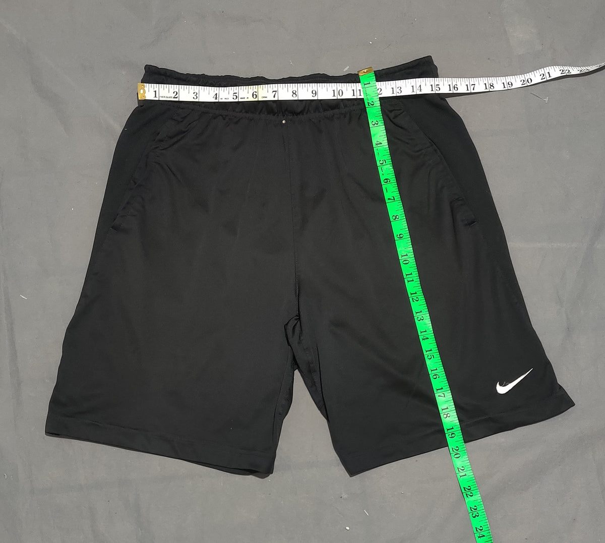 Nike Men Sport Black Short – Preloved Labels (view 4)