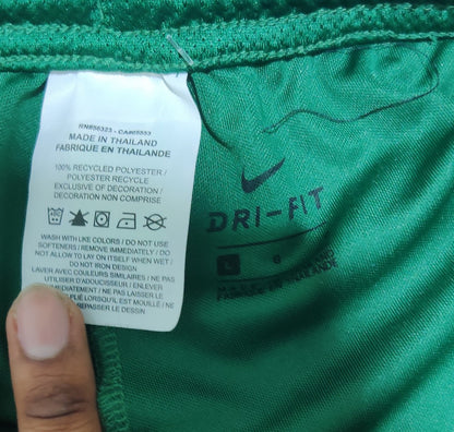 Nike Dri Fit Men Sport Green Short – Preloved Labels (view 3)