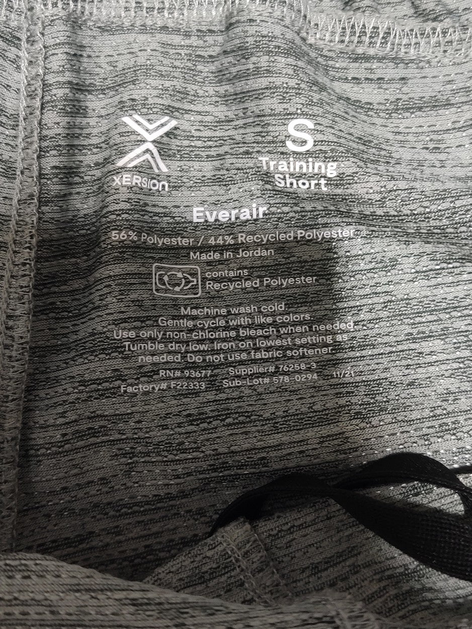 Xersion Men Sport Gray Short