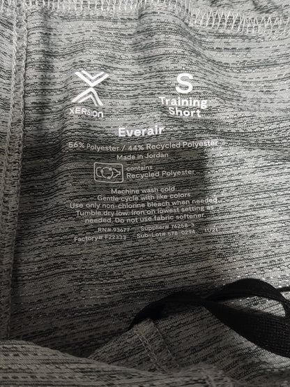 Xersion Men Sport Gray Short