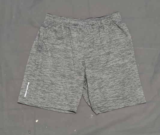 Xersion Men Sport Gray Short