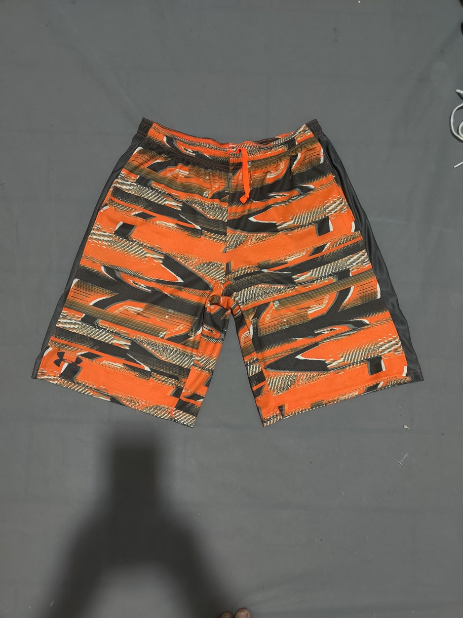 Under Armour Men Sport Orange Short – Preloved Labels (view 2)