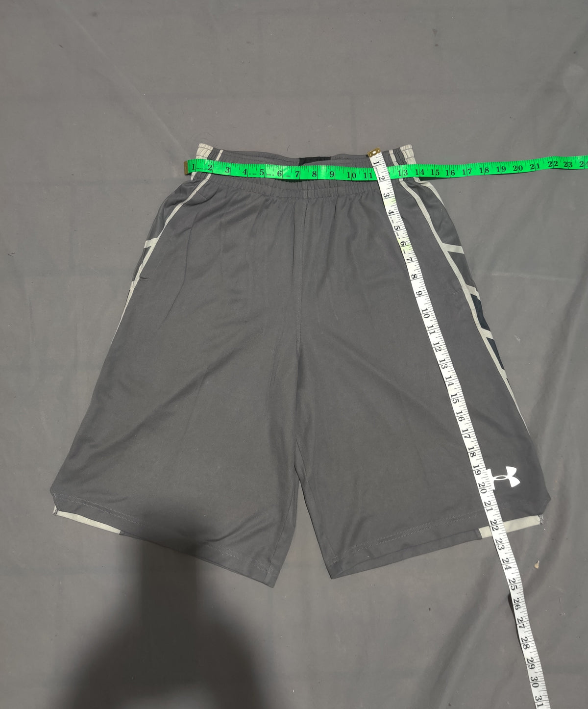 Under Armour Men Sport Gray Short – Preloved Labels (view 4)