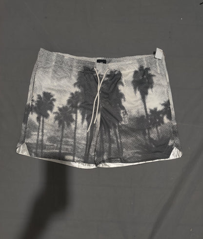 H&M Men Sport Gray Short – Preloved Labels (view 2)