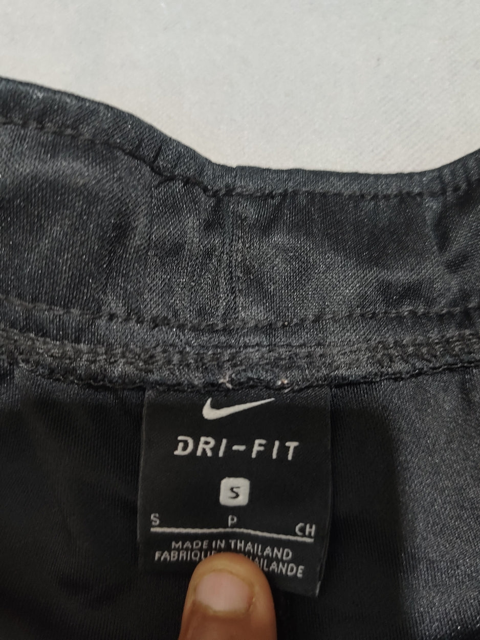 Nike Men Sport Black Short – Preloved Labels (view 3)
