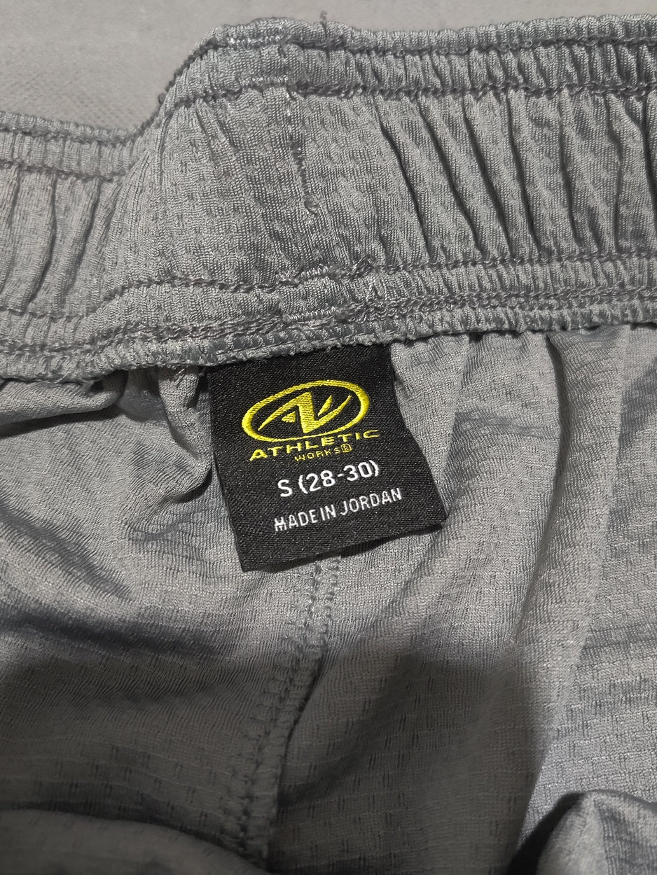 Athletic Works Men Sport Gray Short
