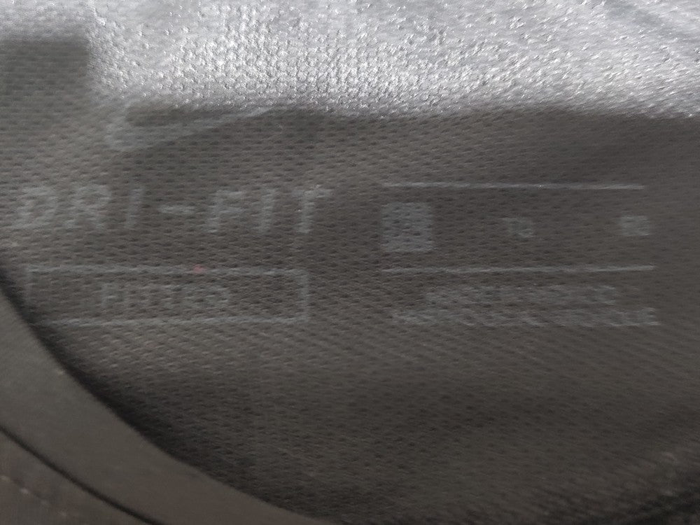 Nike Pro Women Sport Black T Shirt – Preloved Labels (view 3)