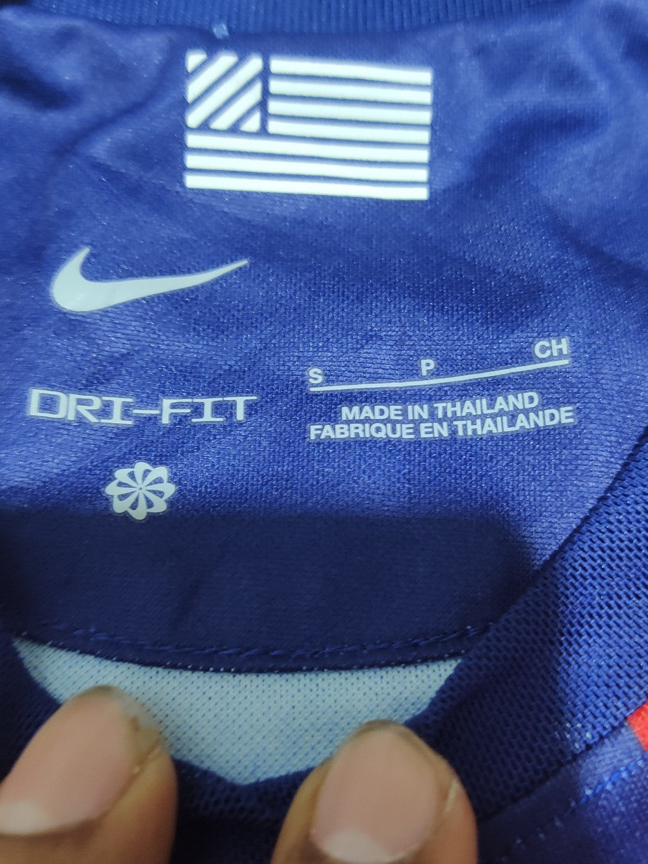 Nike Dri fit Women Sport Red T Shirt – Preloved Labels (view 3)