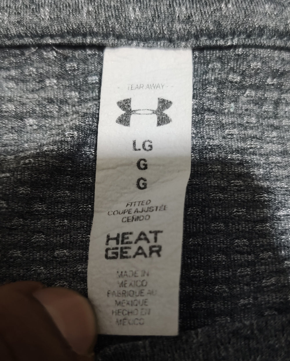 Under Armour Women Sport Gray T Shirt – Preloved Labels (view 3)