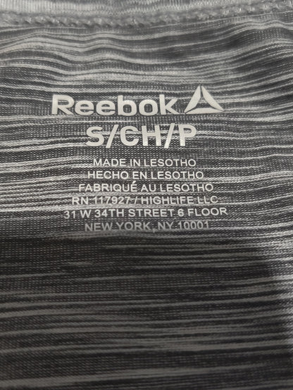 Reebok Women Sport Gray T Shirt – Preloved Labels (view 3)