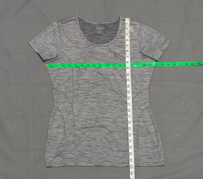 Reebok Women Sport Gray T Shirt – Preloved Labels (view 4)